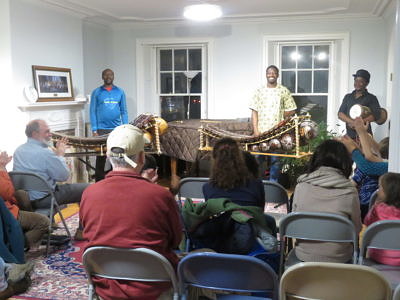 Mamadou Diabate plays balafon for the audience