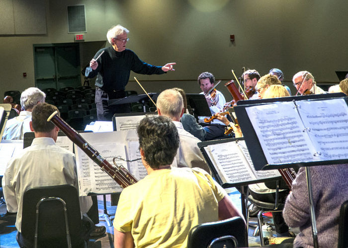 Mark Nelson conducting the Upper Valley Symphony Orchestra