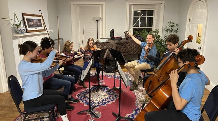 violinists playing chamber music 