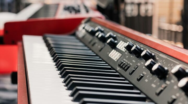 close up of an electric keyboard