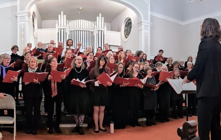 Community Chorus performance at FCC of Lebanon